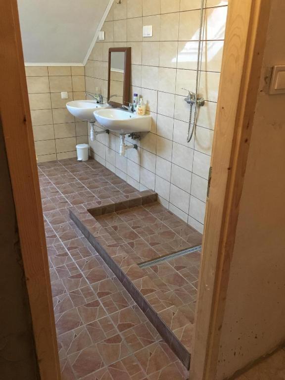 Peregrino Vendeghaz Hotel Budaors Luaran gambar